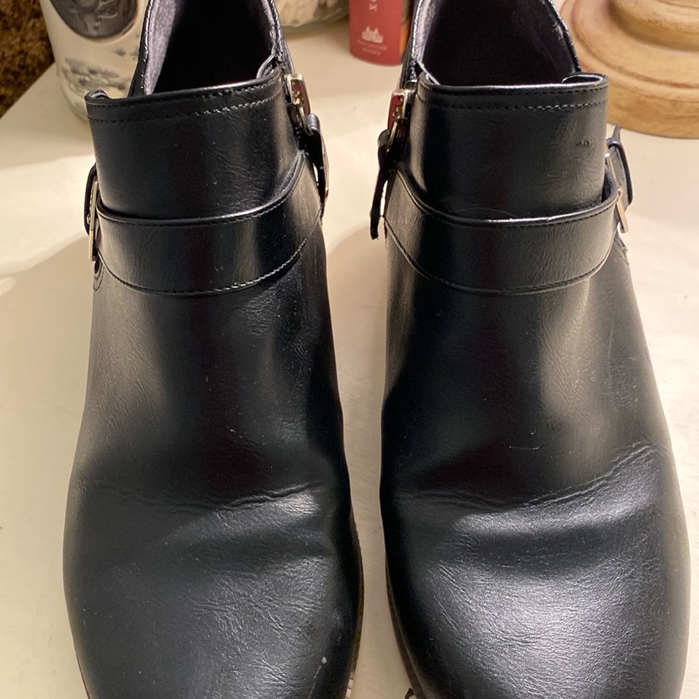 Dr. Scholl's Black Ankle Boots